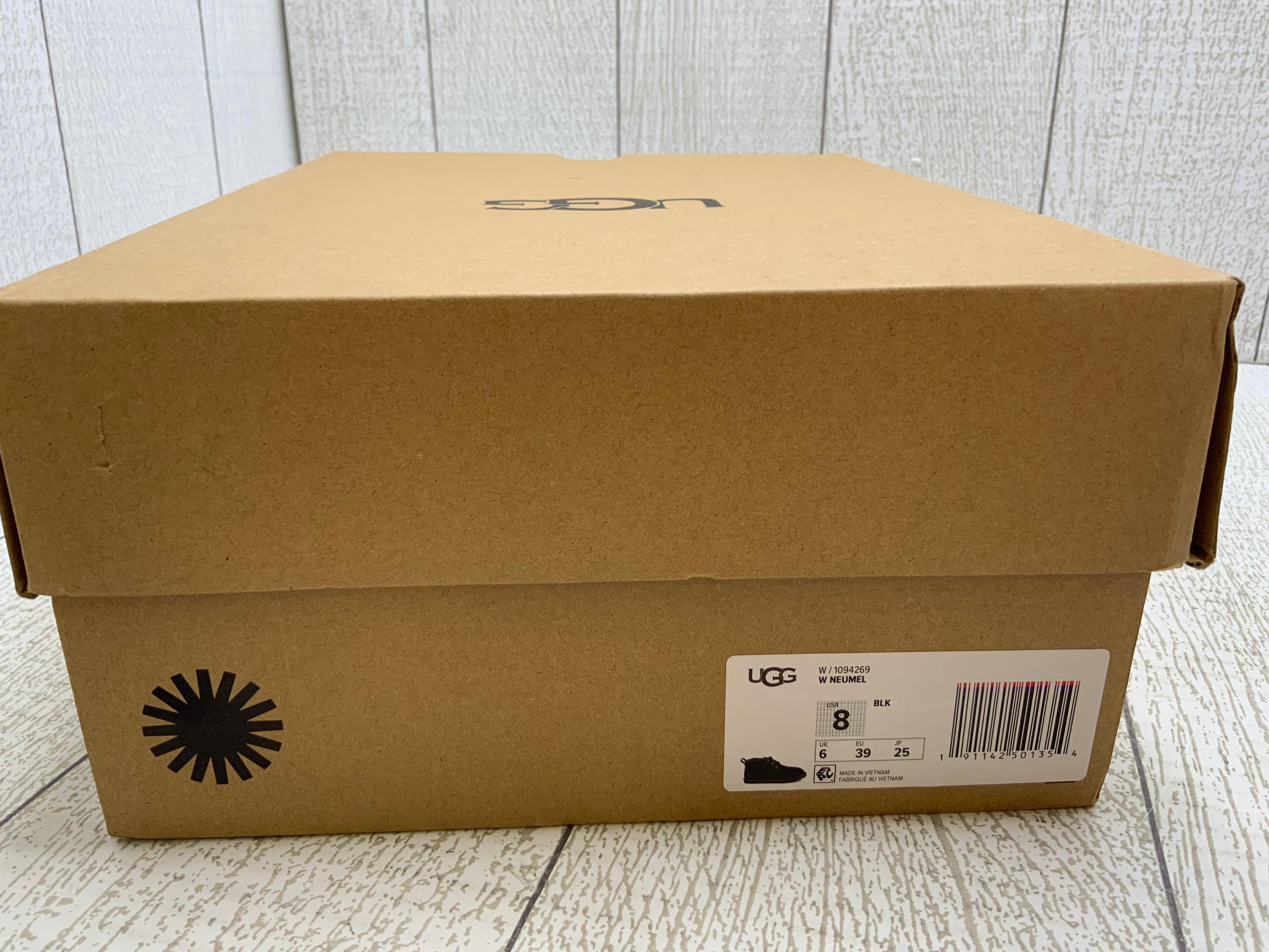 UGG Women's Neumel Fashion Boot **Size 8** (8060171288814)